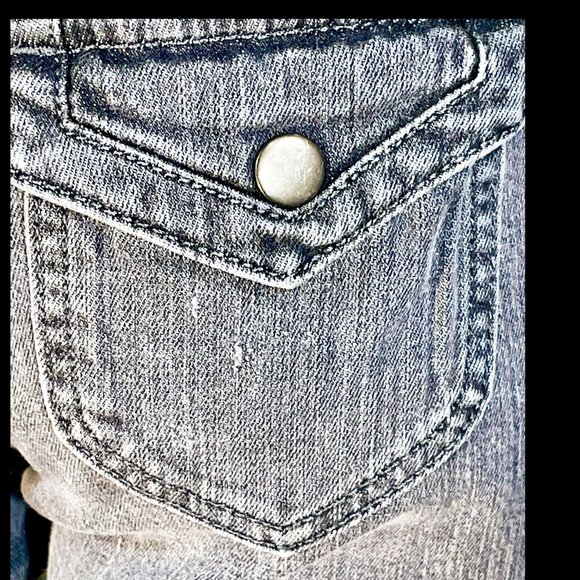 ▪️SIMPLY VERA▪️Mid Rise Gray Denim Bootcut Jeans - Picture 11 of 11